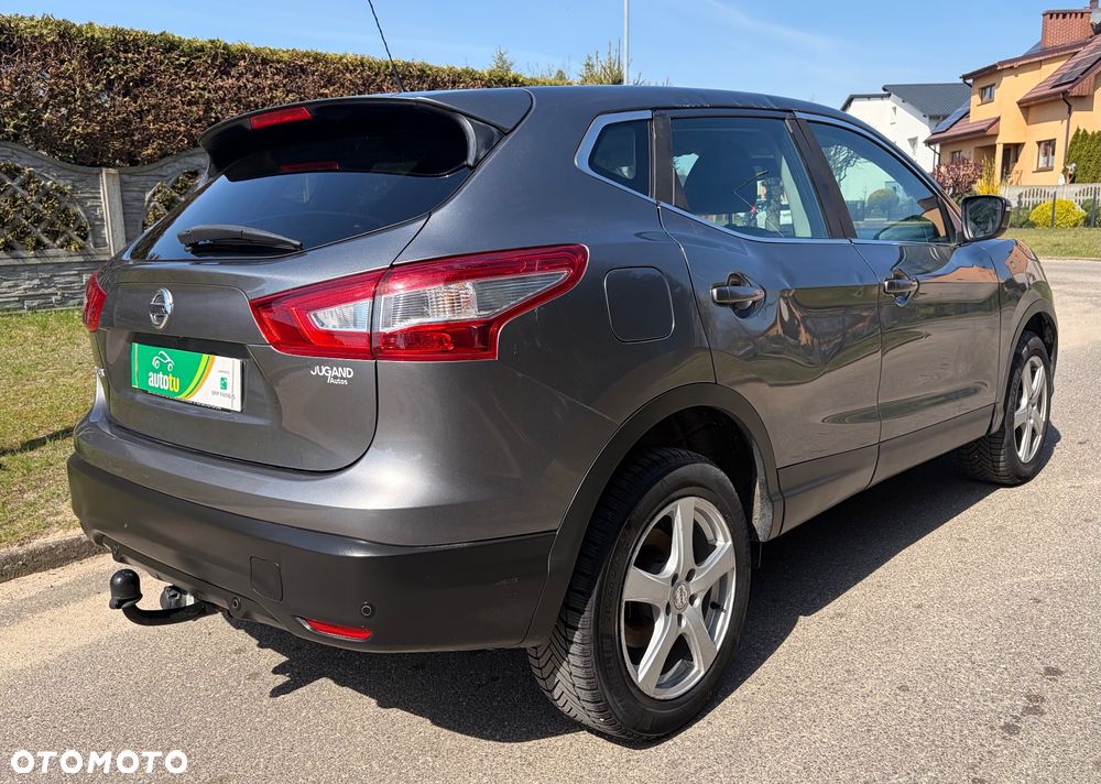 Nissan Qashqai 1.6 DCi 4x4 N-Connecta EU6 - 11