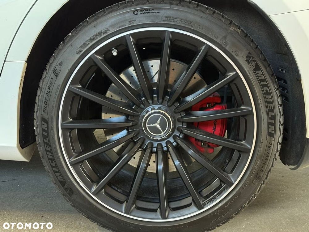 Mercedes-Benz AMG GT 43 4Matic+ 4D Speedshift TCT 9G - 7