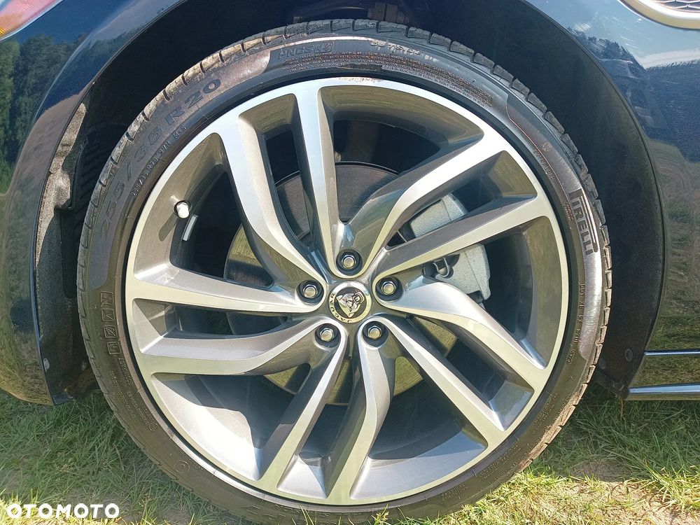 Jaguar XF P250 R-Dynamic SE - 26