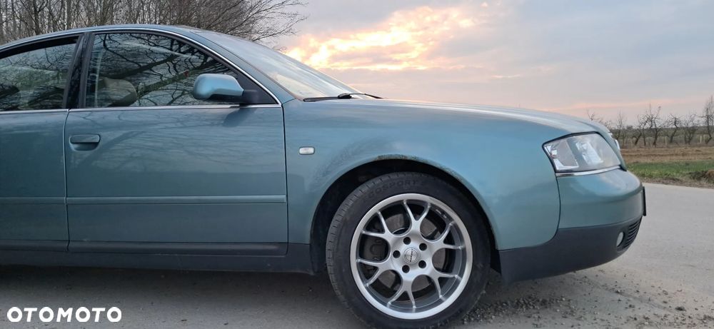 Audi A6 Limousine 2.4 - 3