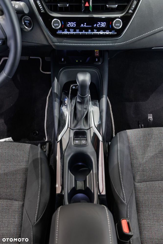 Toyota Corolla 1.8 Hybrid Style - 32