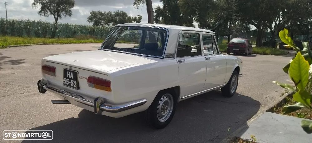 Alfa Romeo 2000 - 11