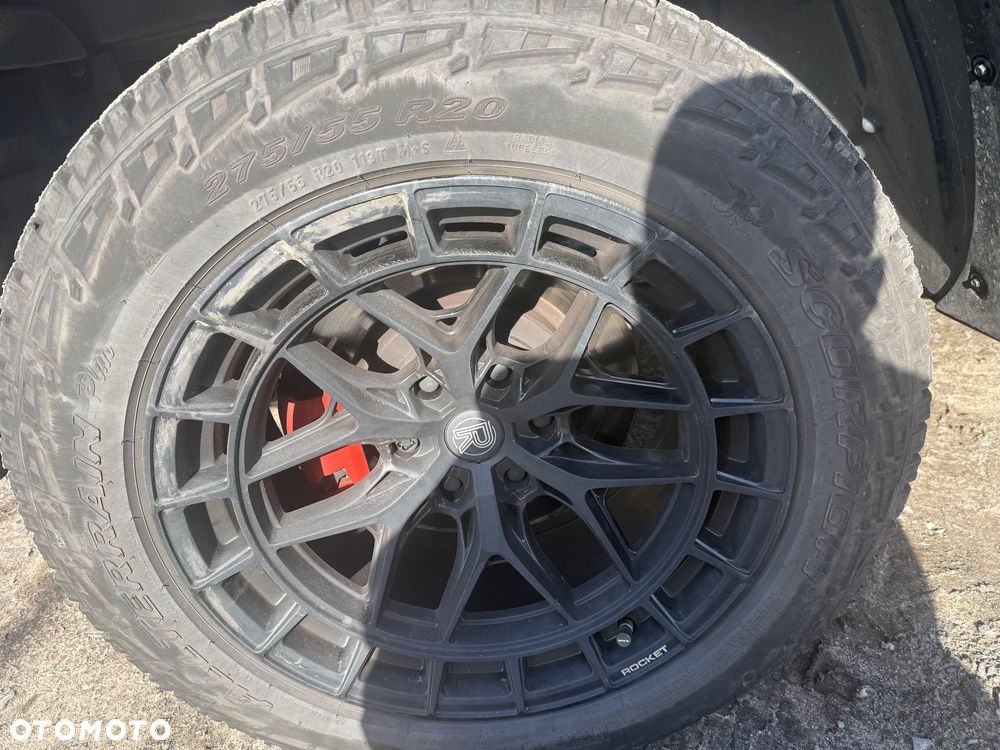 Dodge RAM 5.7 4x4 - 8