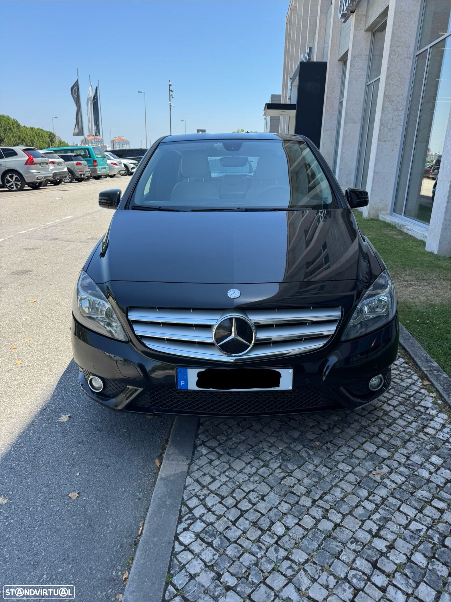 Mercedes-Benz B 180 BlueEfficiency - 1
