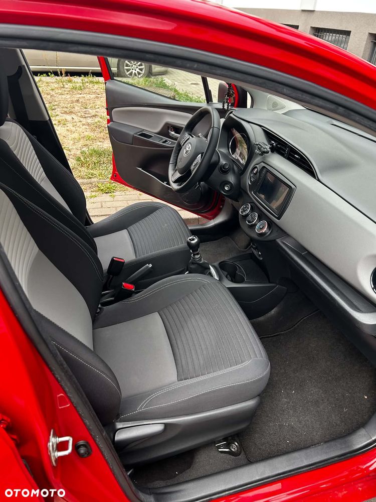 Toyota Yaris 1.5 Premium - 7