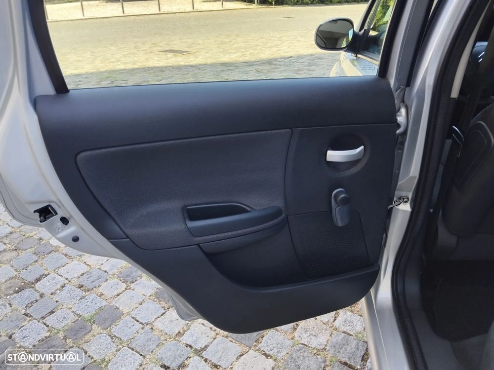 Citroën C3 1.4 HDi Airdream Exclusive - 11