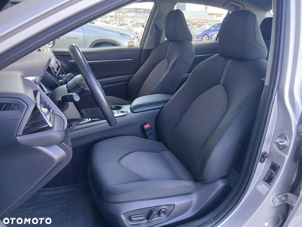 Toyota Camry 2.5 Hybrid Comfort CVT - 19