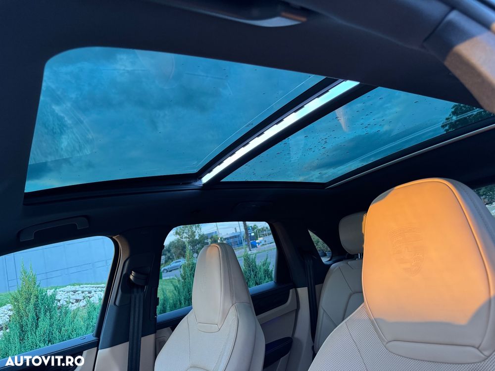 Porsche Cayenne - 17