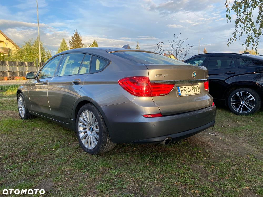 BMW 5GT - 2