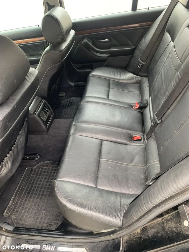 BMW Seria 5 520i - 10