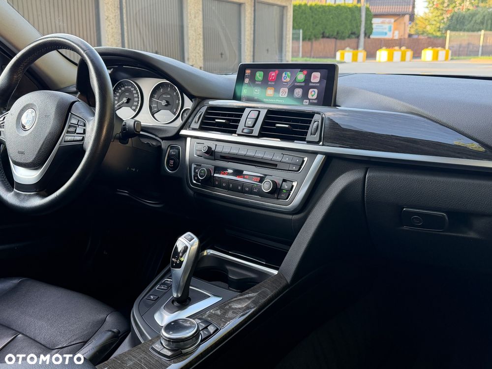 BMW Seria 3 330d Sport-Aut Luxury Line - 21