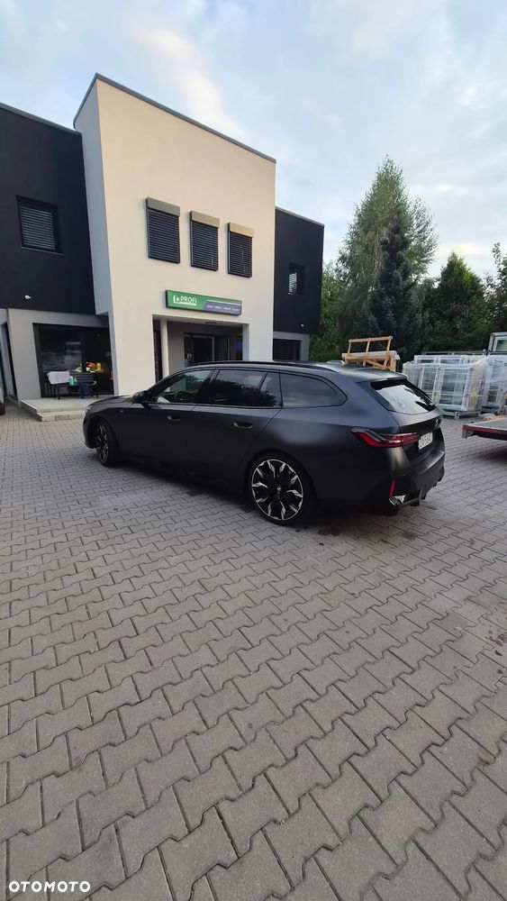 BMW Seria 5 540d xDrive mHEV M Sport - 6
