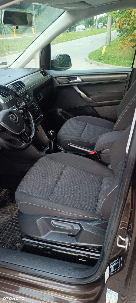 Volkswagen Caddy Maxi 2.0 TDI Highline - 27