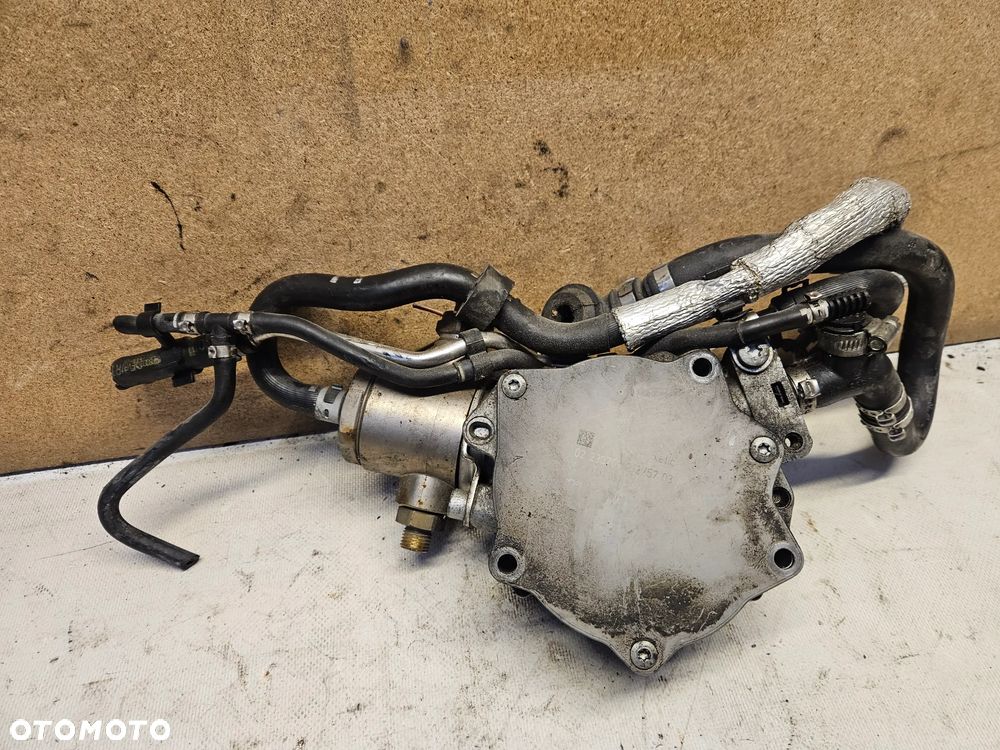 Pompa wtryskowa paliwa vacuum VW Audi Seat Skoda 2,0 TSI TFSI 06J127025E - 1