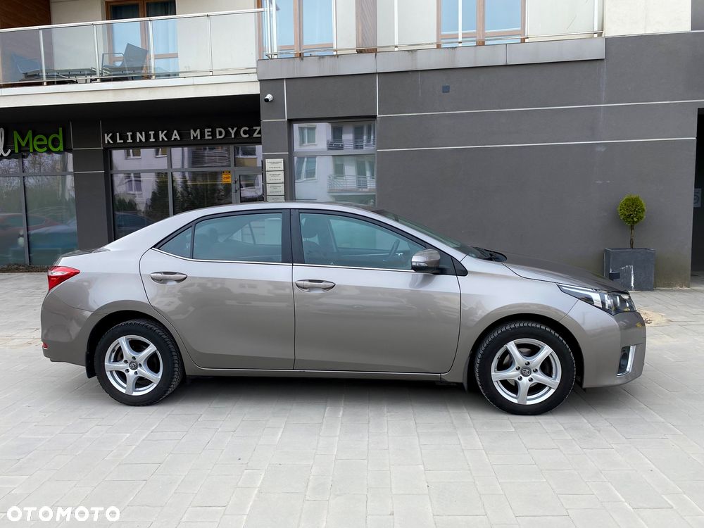 Toyota Corolla 1.6 Premium - 4