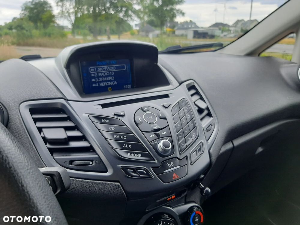 Ford Fiesta 1.6 TDCi DPF Trend - 21