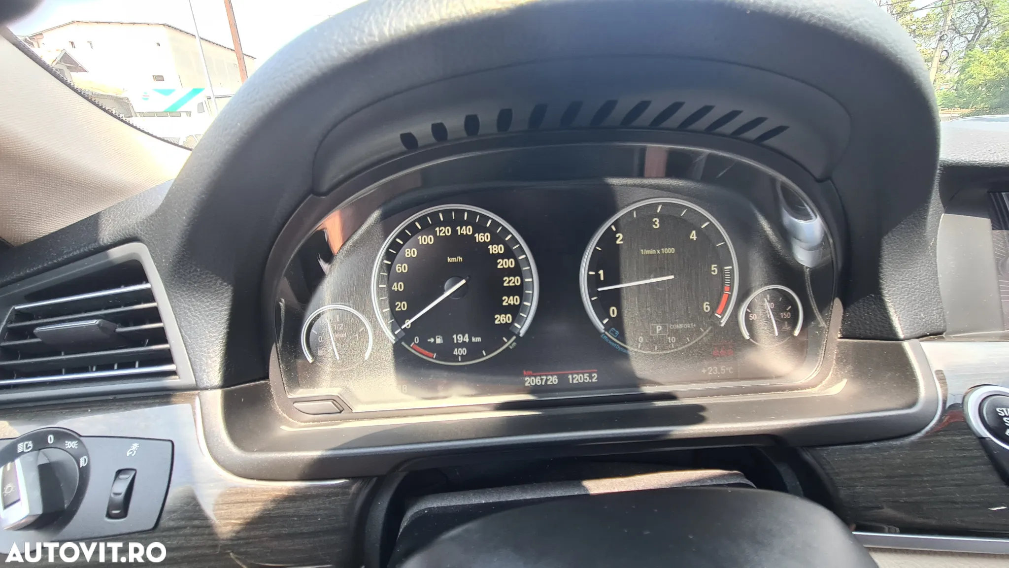 BMW Seria 5 530d xDrive - 8