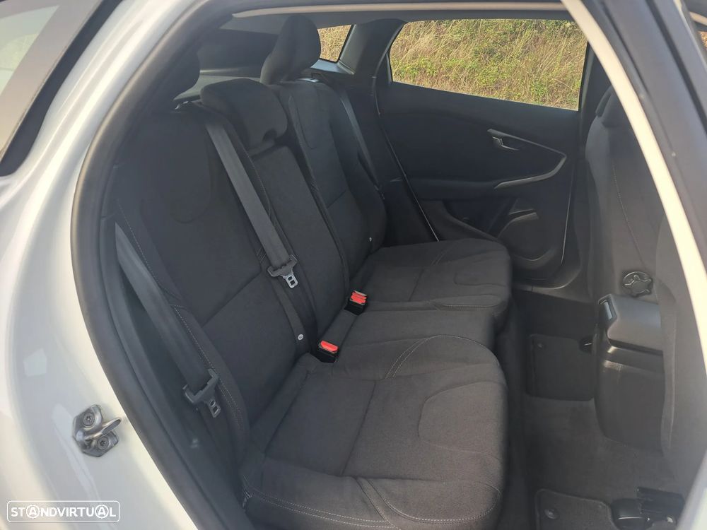 Volvo V40 2.0 D2 Kinetic Eco - 24