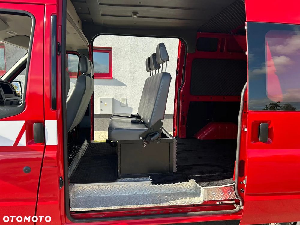 Ford Transit - 13