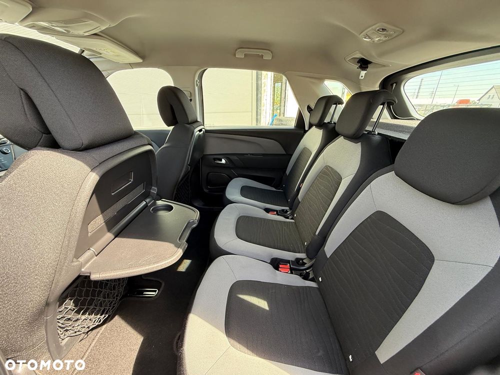 Citroën C4 Picasso 1.2 PureTech Attraction - 20
