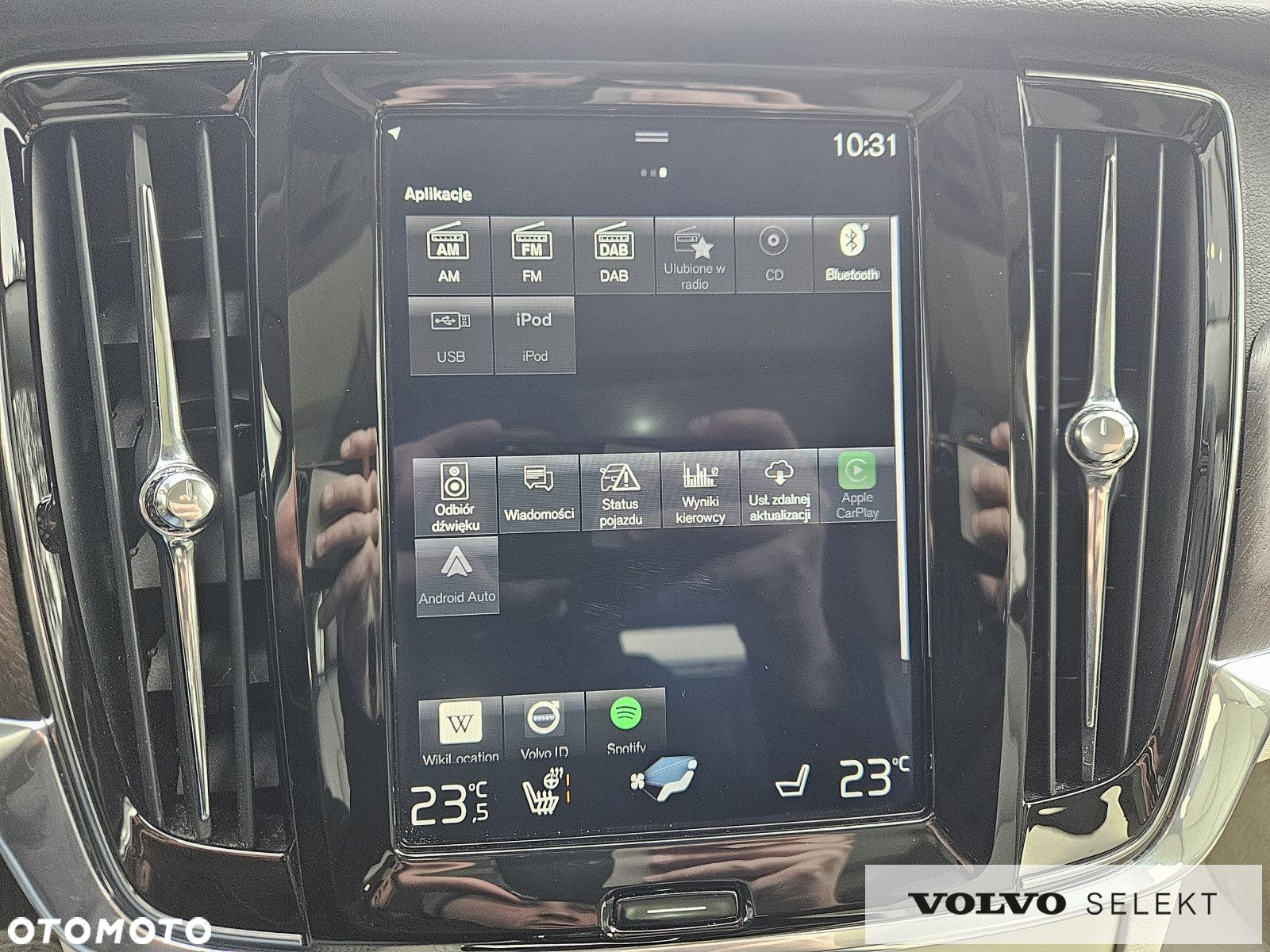 Volvo V90 Cross Country - 16