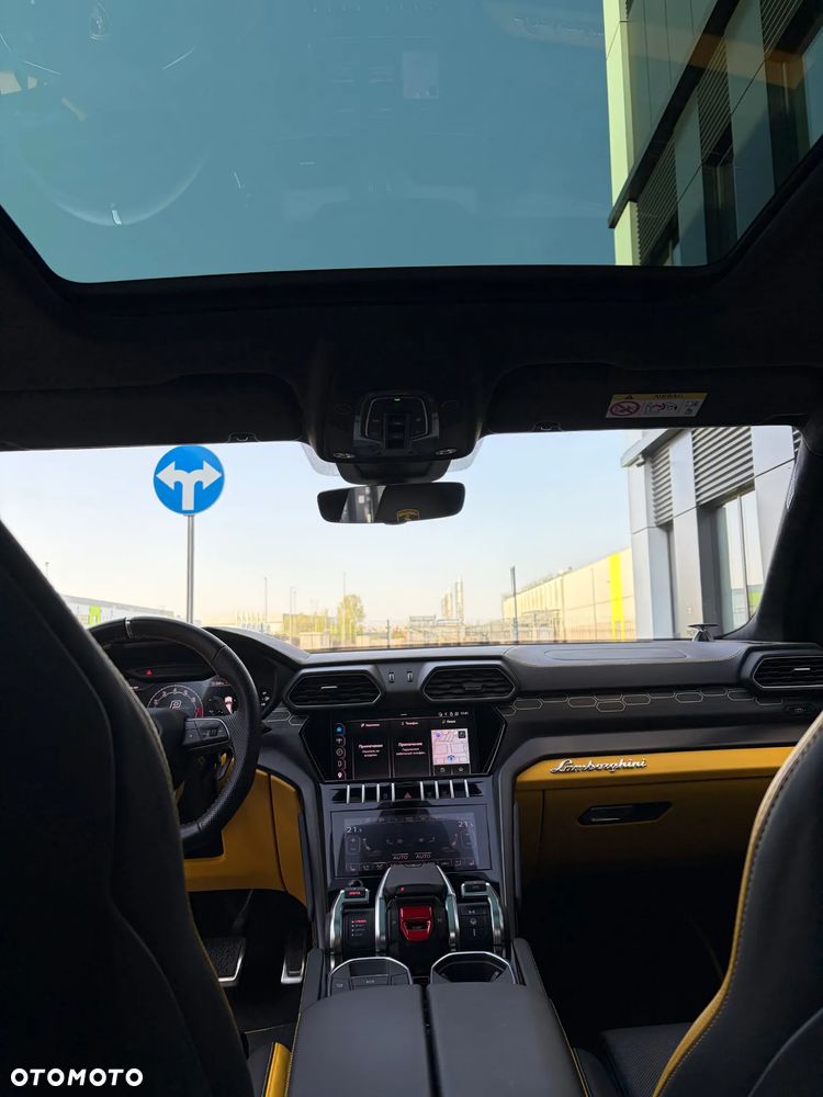 Lamborghini Urus - 23