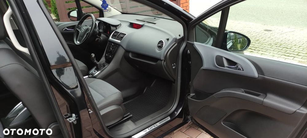 Opel Meriva - 9