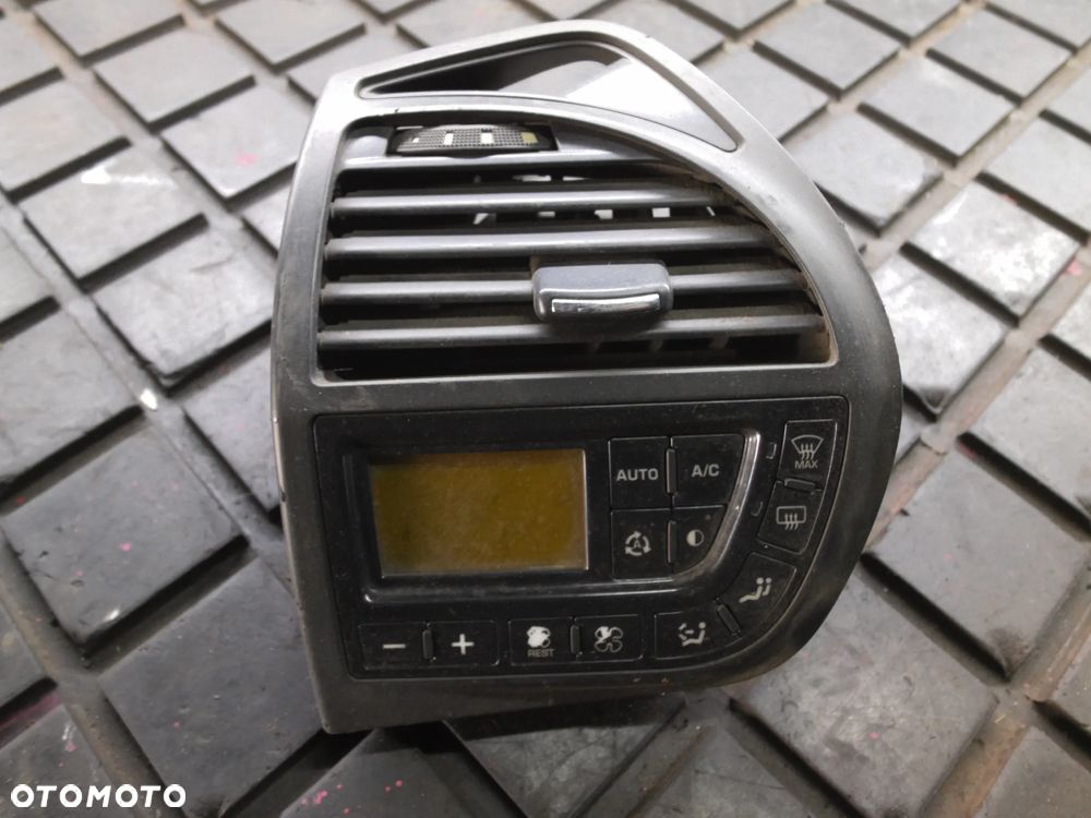 KRATKA PANEL NAWIEWU RAMKA CITROEN C4 PICASSO 9659627577 PANEL NAWIEWU - 1