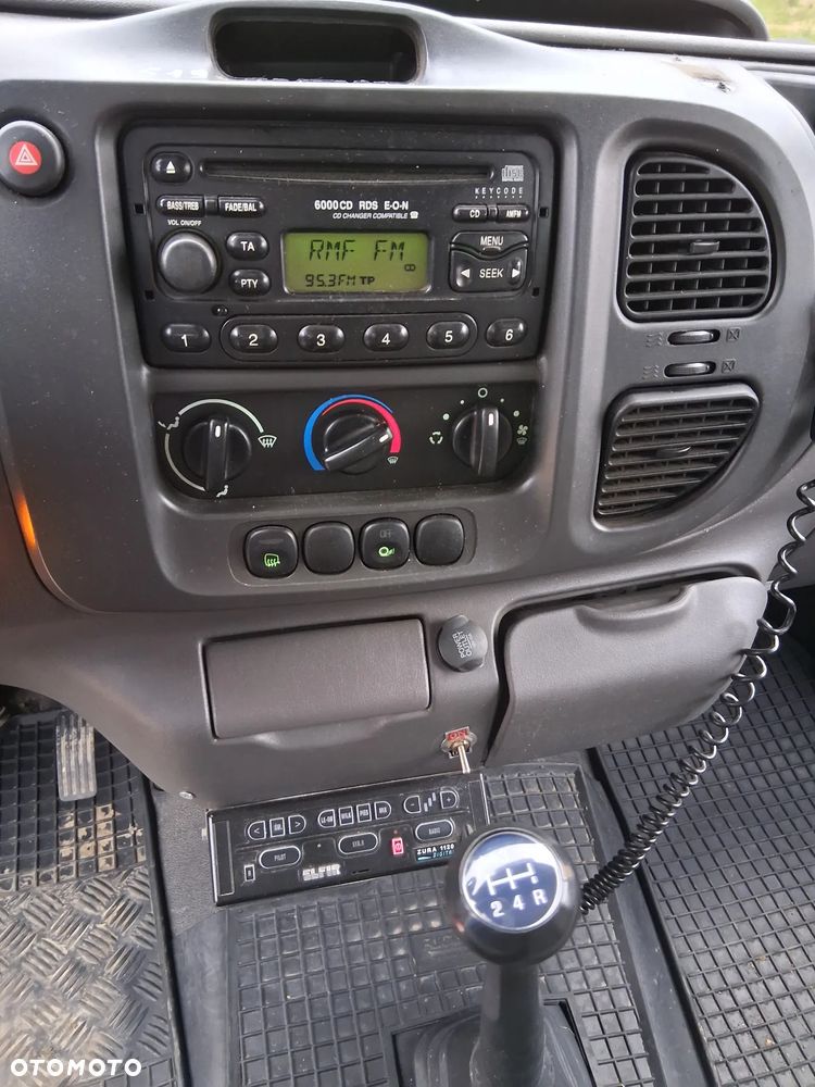 Ford Transit - 18