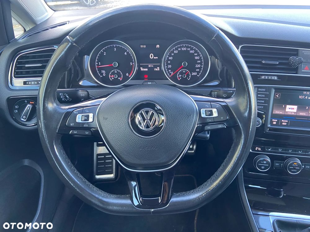 Volkswagen Golf 1.6 TDI BlueMotion Technology Allstar - 39