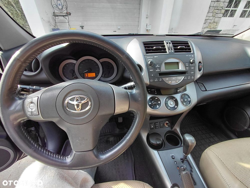 Toyota RAV4 2.0 VVT-i Premium - 7