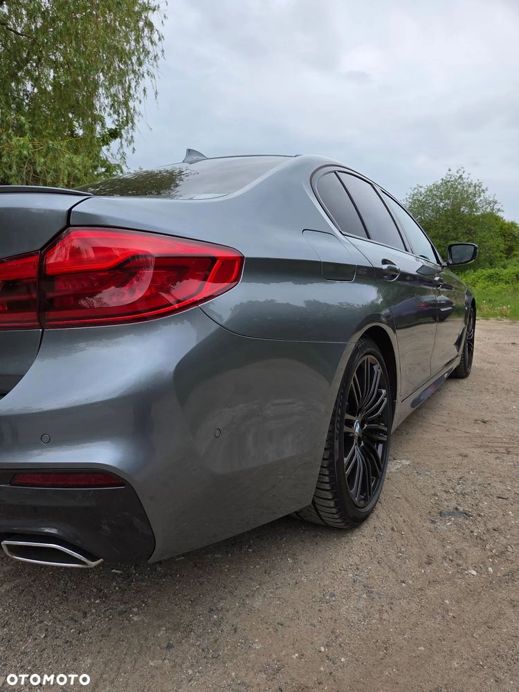 BMW Seria 5 530i xDrive M Sport sport - 17