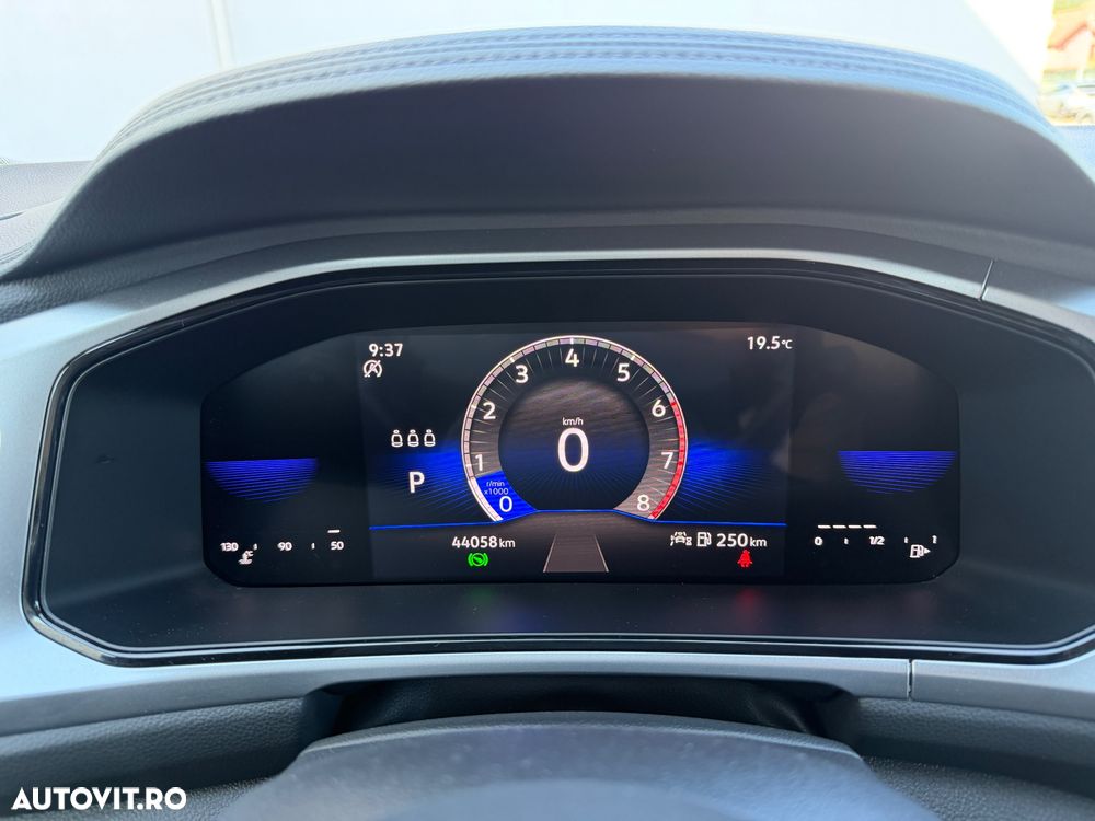 Volkswagen T-Roc 1.5 TSI DSG Life - 10