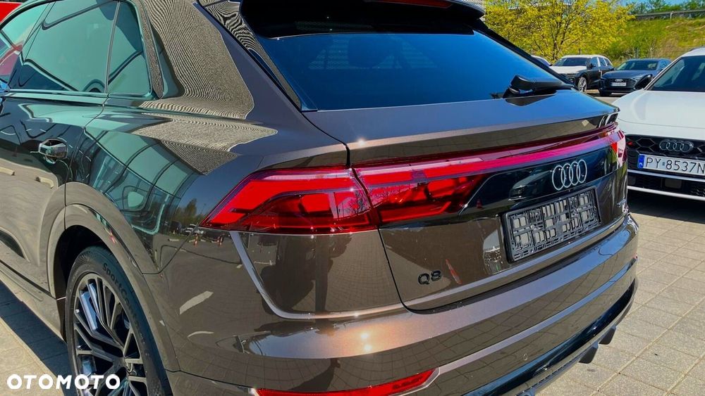 Audi Q8 - 10