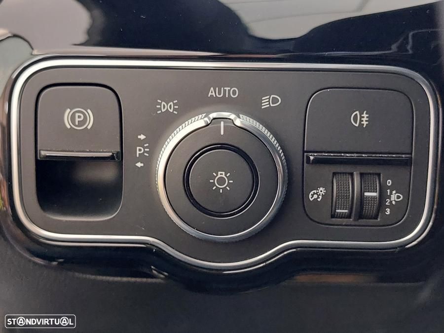 Mercedes-Benz A 180 d Style - 19