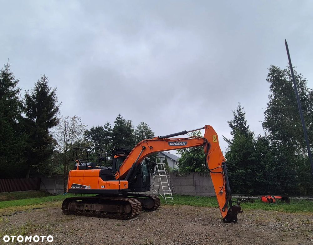 Doosan DX 140  LC - 5  KOPARKA GĄSIENICOWA - 16
