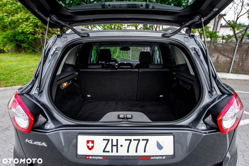 Ford Kuga 2.5 4x4 Titanium - 33