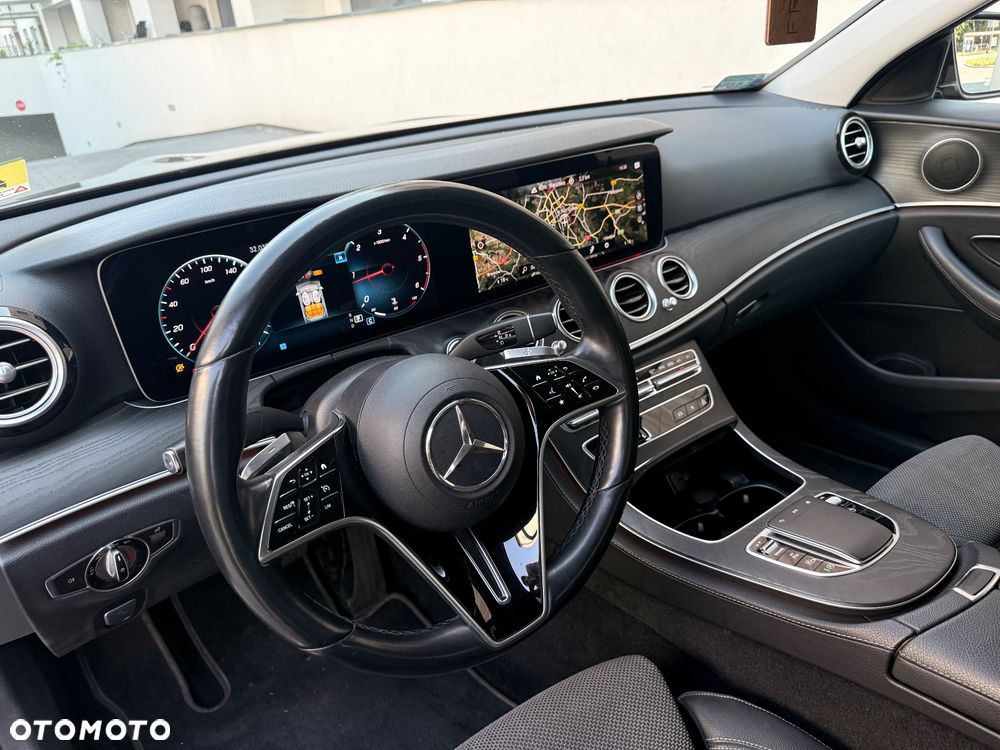 Mercedes-Benz Klasa E 220 d AMG - 23