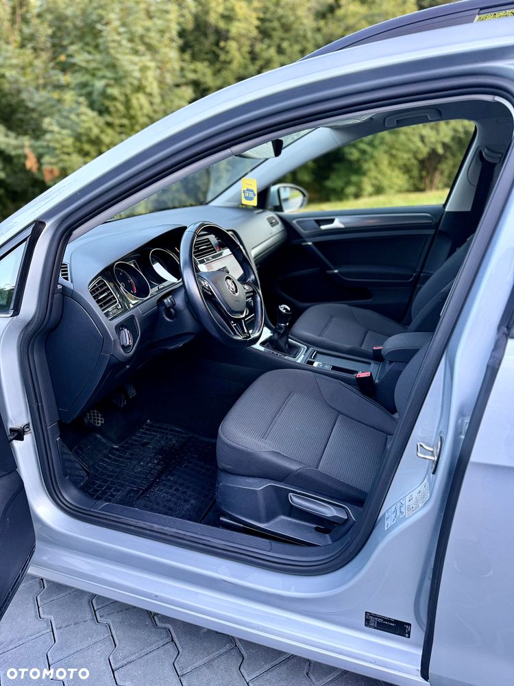 Volkswagen Golf 1.6 TDI BMT Comfortline - 10