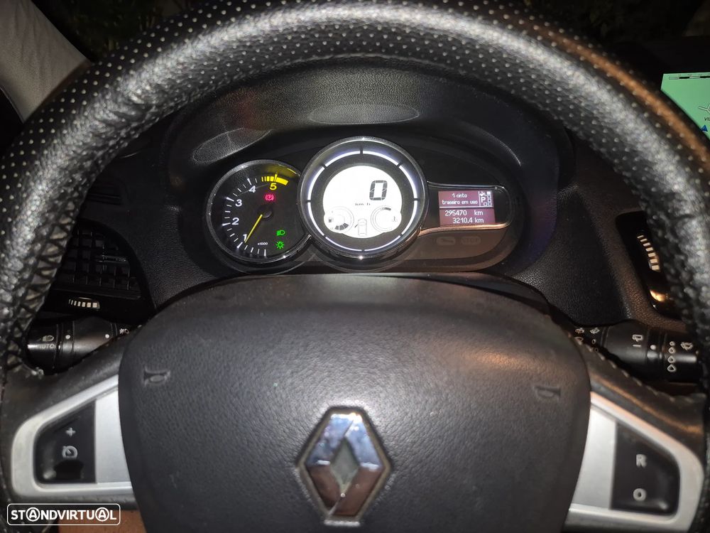 Renault Mégane Sport Tourer dCi 110 FAP EDC Bose Edition - 11