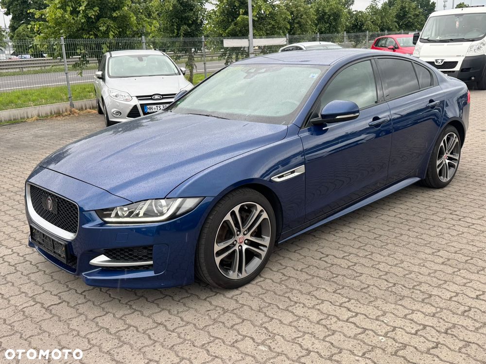Jaguar XE 20d R-Sport - 10
