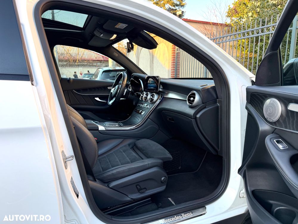 Mercedes-Benz GLC 300 4MATIC MHEV - 9