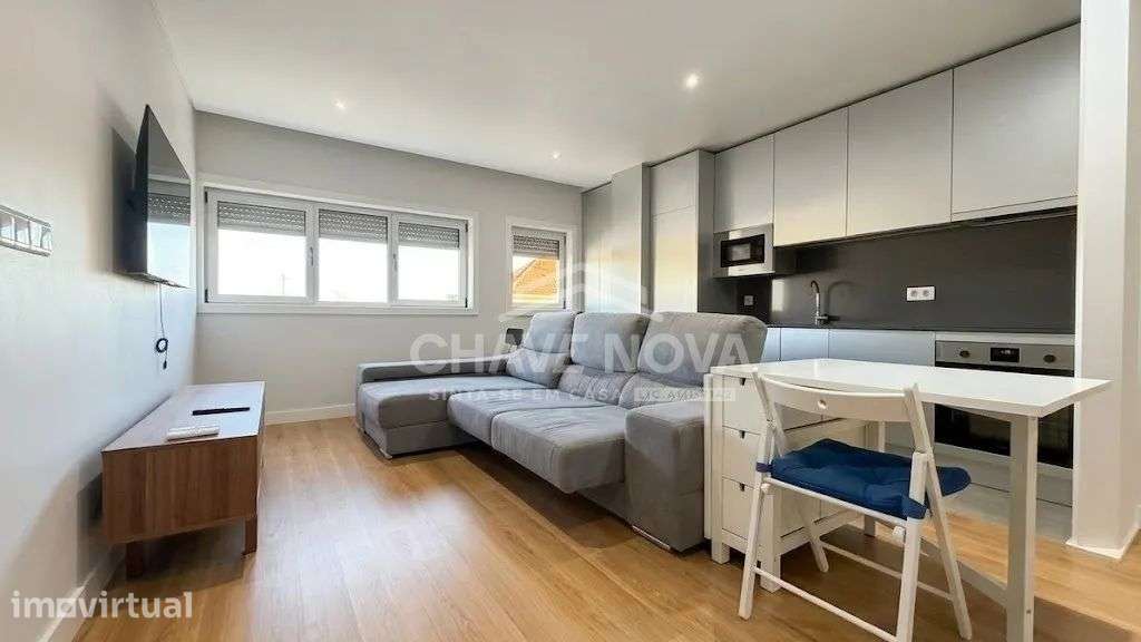 T1 Como Novo Mobilado c/ Lugar de Garagem em Rio Tinto - Grande imagem: 2/10