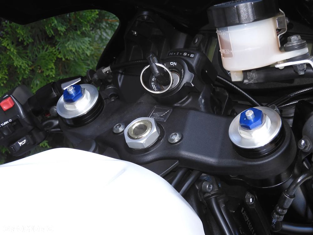 Honda CBR - 11