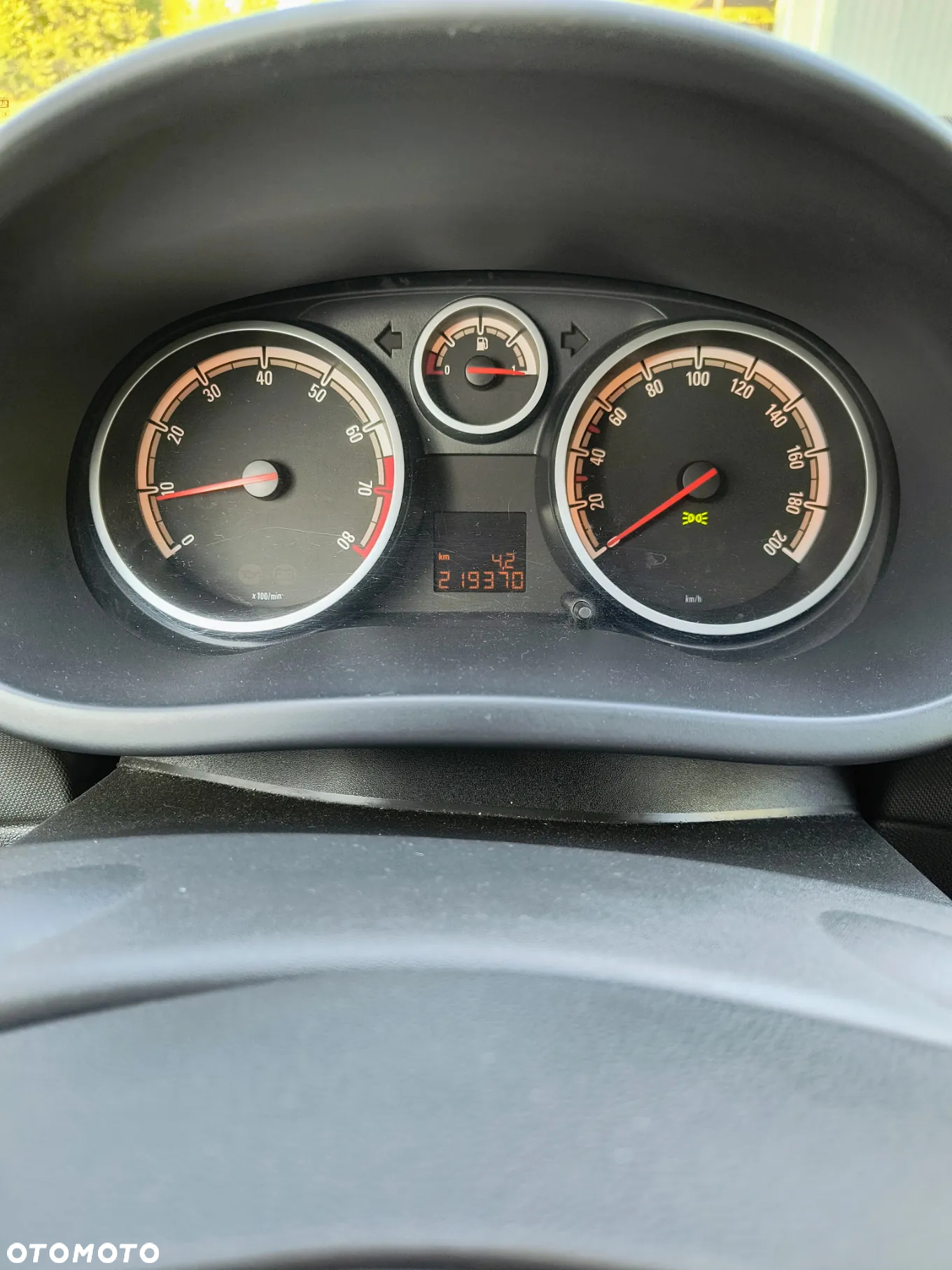 Opel Corsa 1.4 16V Enjoy - 11