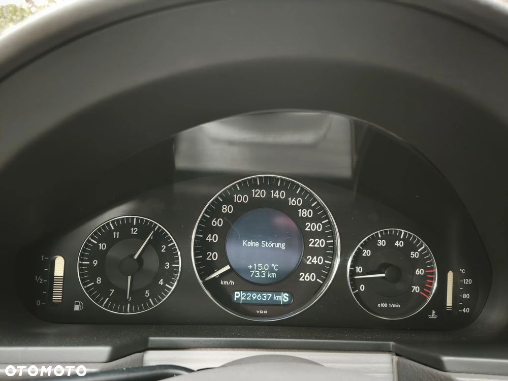Mercedes-Benz Klasa E - 15