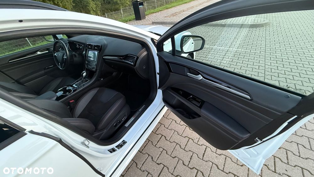 Ford Mondeo 2.0 Hybrid ST-Line X - 18