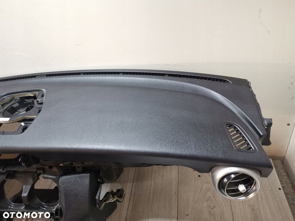 MERCEDES W205 300C CABRIO 2018 USA KONSOLA DESKA PASY AIRBAG PODUSZKI - 11