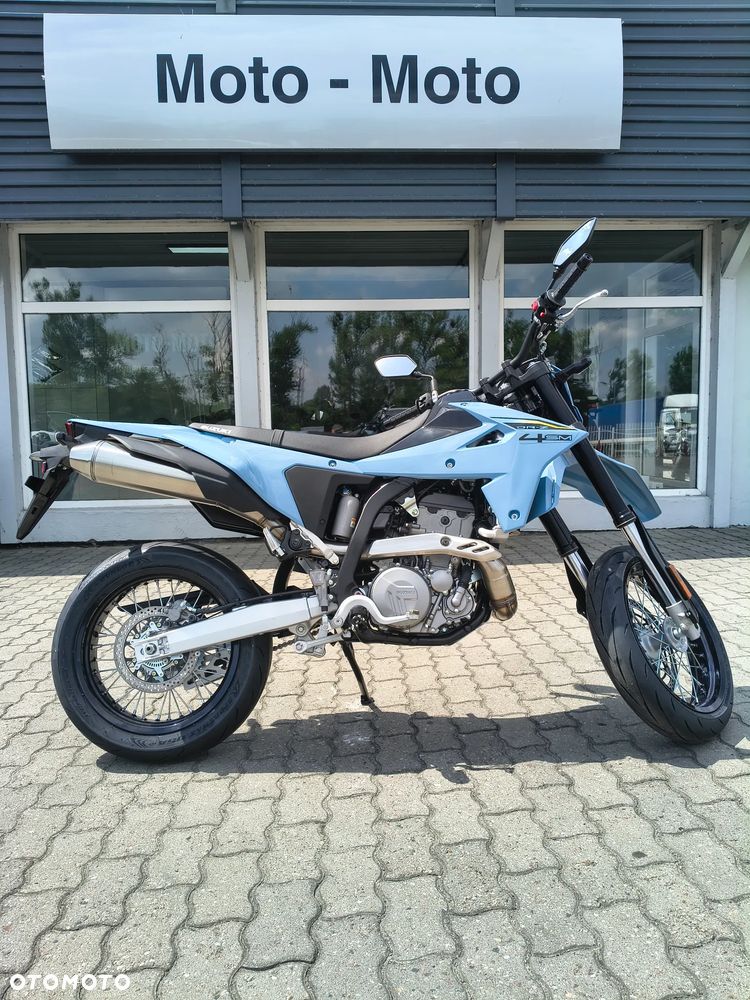 Suzuki DR-Z - 4