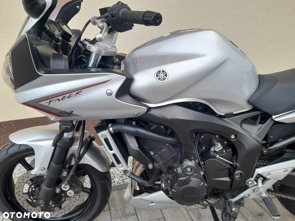Yamaha FZ6 - 26